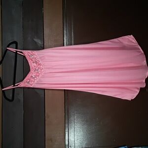 Gorgeous NWOT Sindrella Pink Floral With Silver  Large Stunning Linger/nightgown